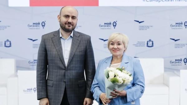 Губернатор Федорищев отметил региональными наградами предпринимателей Самарской области