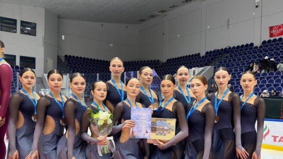 Тольяттинская «Жемчужина» взяла бронзу на этапе Кубка России: новый триумф синхронного катания