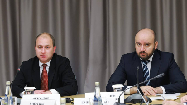 Губернатор Вячеслав Федорищев и статс-секретарь - замминистра Минпромторга России Роман Чекушов обсудили с предприятиями региона развитие экспорта