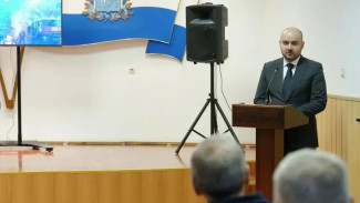 В. Федорищев наградил лучших сотрудников МЧС 4 октября 