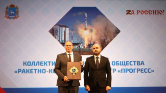 Глава региона Вячеслав Федорищев поздравил машиностроителей и оружейников с профессиональными праздниками