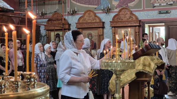 Родительская суббота 11 сентября 2025: история и традиции поминального дня