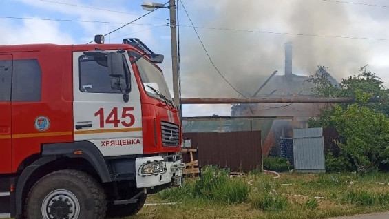 Утром 3 июня под Самарой огнеборцы тушили масштабный пожар 