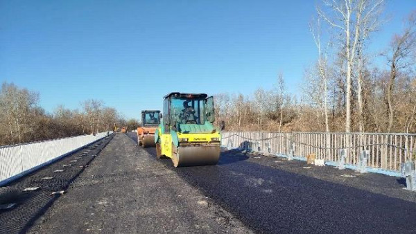 В Красноярском районе достраивают мост через реку Сок