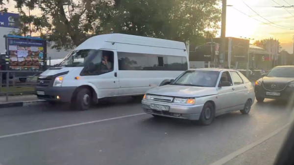 ДТП с тремя машинами парализовало движение в центре Самары