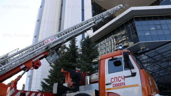 В Самаре прошли учения пожарных в высотном офисном здании