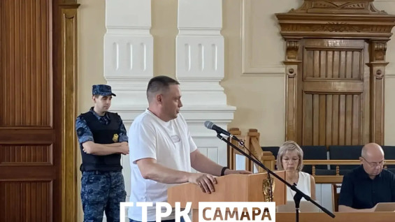 Дело Тарховой: в Самарском облсуде допросили таксиста, возившего обвиняемую за бочками