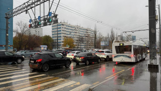 Утренние пробки парализовали движение в Самаре 19 ноября