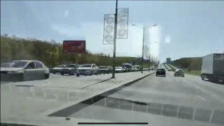 Московское шоссе полностью встало: в Самаре жителей шокировала гигантская пробка 7 мая 2022 года