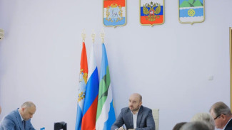 В Самаре губернатор Вячеслав Федорищев обсудил готовность региона к проведению ЕГЭ-2026
