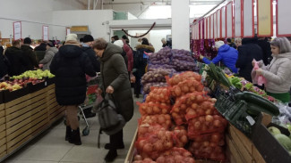 Из торговой сети «Светофор» изъято более 300 тонн некачественной продукции 