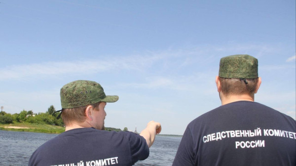 В Самаре катер сбил двух сапбордистов на Волге