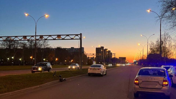 В Тольятти сбили двух девочек на электросамокате