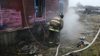 В страшном пожаре в Шигонском районе погиб человек