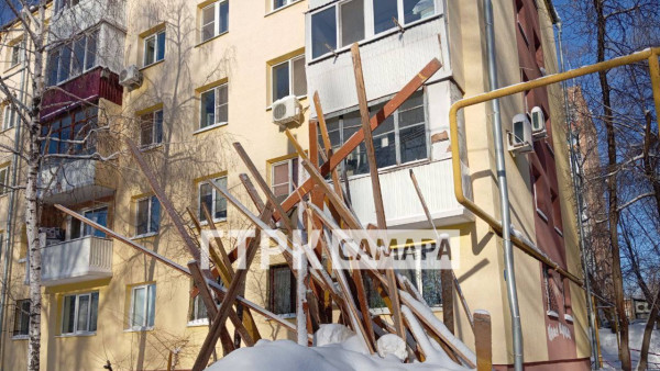 Фигвам называется: самарцев возмутила таинственная уличная инсталляция