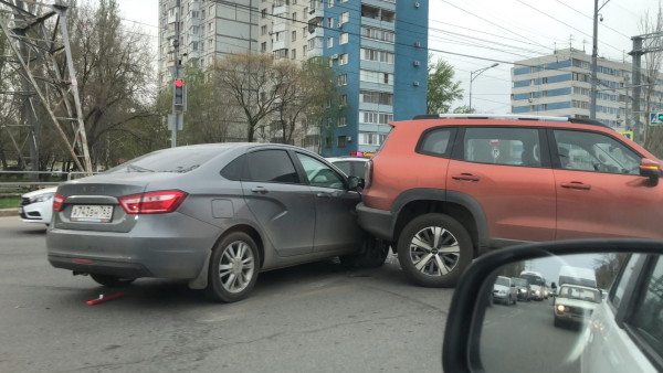 ДТП на Московском шоссе стало причиной утренних пробок в Самаре