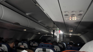 Самолет, летевший над Самарской областью, столкнулся с нештатной ситуацией на борту