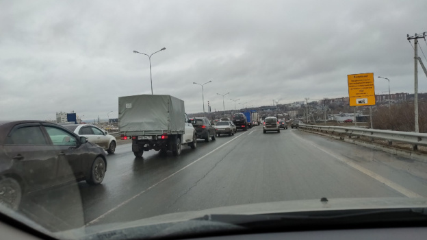 Зачем пробка. Пробка на кольце Кирова Московское шоссе Самара 07.10.2022. Фото Московского шоссе в Самаре сейчас пробка. Пробки на въезде в Одессу. Московская шоссе пробка Самара фото.