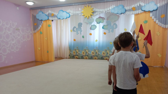 Новый тренд "бежевые дети" раскритиковали самарские психологи