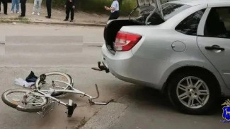 В Самарской области водитель Lada Granta насмерть сбил женщину на велосипеде