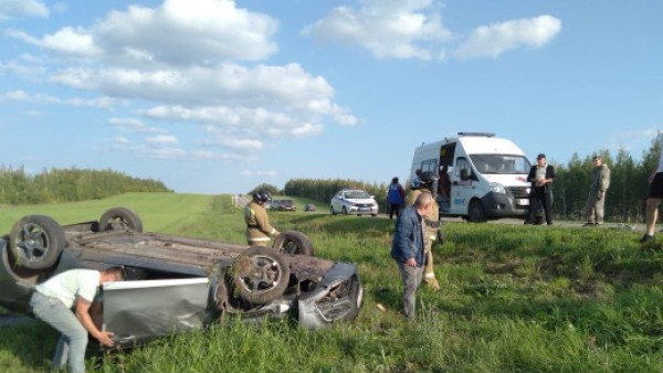 Два человека пострадали в столкновении  Chevrolet Lanos и Lada в Самарской области