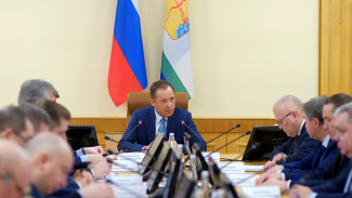 Полномочный представитель Президента России в ПФО Игорь Комаров посетил Кировскую область  