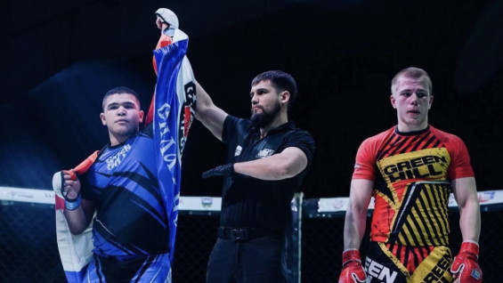 «Рука висела плетью»: история бойца ММА из Самары, который отказался сдаваться