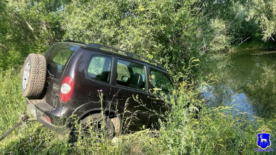 В Самарской области водитель погиб под колесами собственного автомобиля