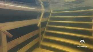 Жителям Самары показали Крещенскую купель под водой