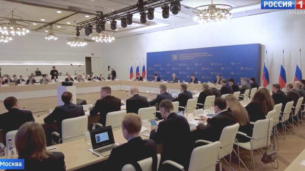 На заседании комиссии Госсовета под председательством Вячеслава Федорищева обсудили вопрос создания инфраструктуры для развития в регионе биоэкономики 