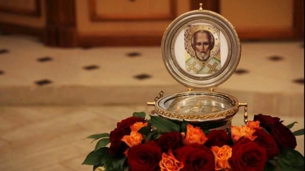 В Самару на День Казанской иконы привезли ковчег с мощами Николая Чудотворца