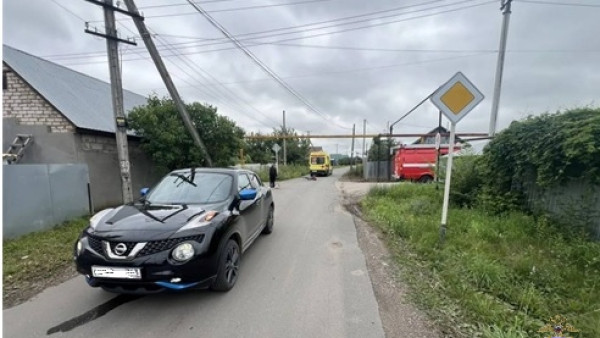 В Самарской области велосипедист попал в больницу после столкновения с Nissan Juke
