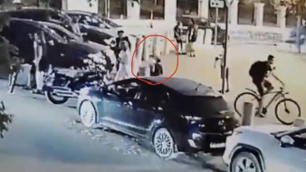 «Схватился за сломанную кость»: появилось видео падения 100-килограммовой бетонной плиты на ребенка в Самаре 