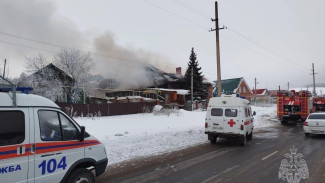 30 пожарных тушили частный дом под Тольятти в Самарской области  