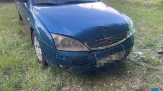 В Самарской области 10-летняя девочка завела машину и улетела в кювет