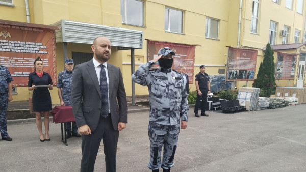 Вячеслав Федорищев вручил награды отличившимся в зоне СВО сотрудникам Росгвардии