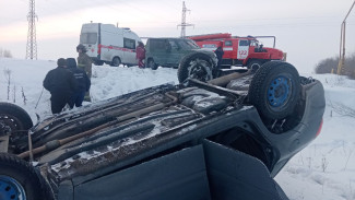 В Самарской области столкнулись Lada Granta и УАЗ Патриот