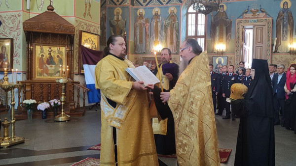 В Самаре прошел молебен в честь Самарского знамени 6 сентября 