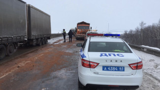 В Самарской области 16 февраля временно закрыли движение на трассе М-5 «Урал»