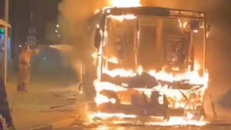 Появились кадры последствий сгоревшего пассажирского автобуса 6 октября 