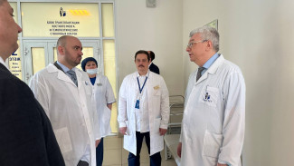 Губернатор Вячеслав Федорищев посетил Клиники СамГМУ и обсудил со студентами развитие высокотехнологичной медицины