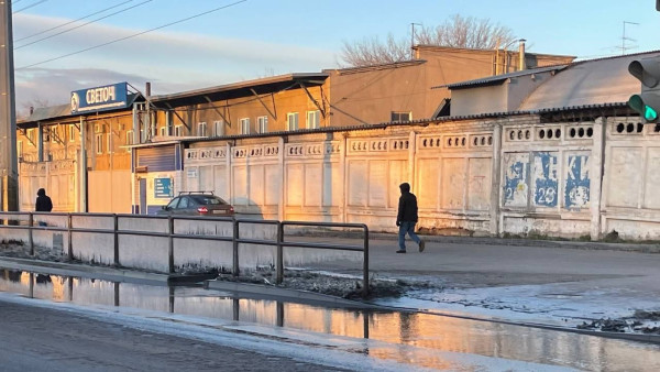 "Заливают лёд": в Самаре на Заводском шоссе может появиться коммунальный каток