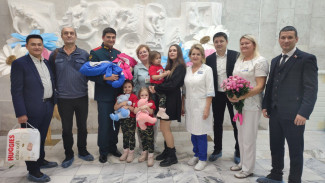 В Самарской области многодетная семья героя СВО пополнилась двойней