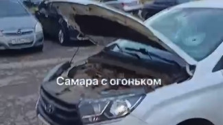 В Самарской области мужчина разбил молотком Lada XRAY бывшей жены