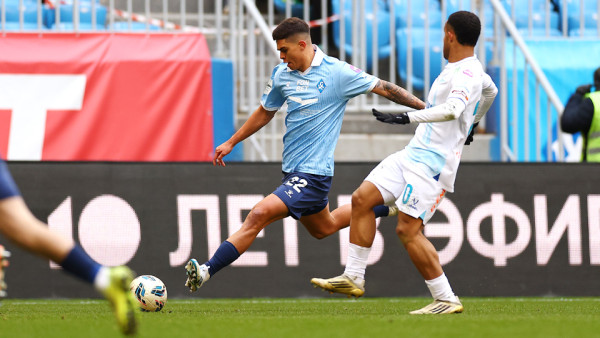 Самарские "Крылья Советов" сыграли вничью с питерским "Зенитом"