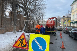 В Самаре развернулась масштабная ликвидация коммунальной аварии 14 января: видео 