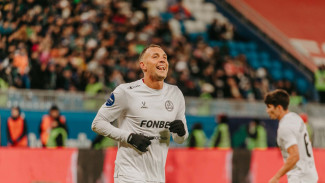 Капитан тольяттинского «Акрона» сломал палец в матче с «Сочи» 