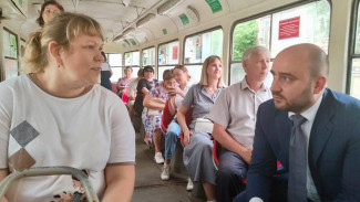 Появилось видео поездки Вячеслава Федорищева на трамвае в Самаре