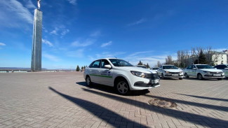 Больницы и поликлинники Самарской области получили новые автомобили