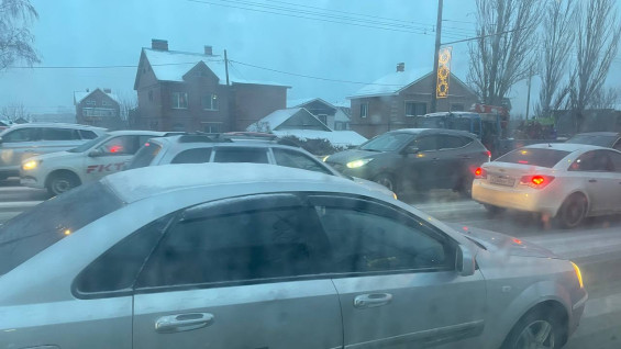 В ГАИ попросили самарцев отказаться от поездок на личном транспорте 12 января